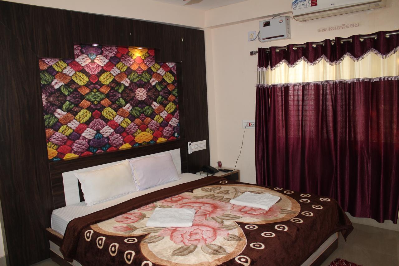 Hotel Sun Plaza-Near Konark Sun Temple- Couple Friendly-Best Choice Of Travellers Exterior foto